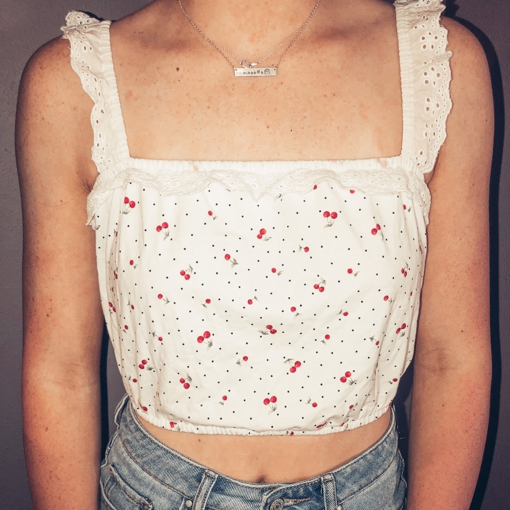 Forever 21 white and cherry patterned square tank